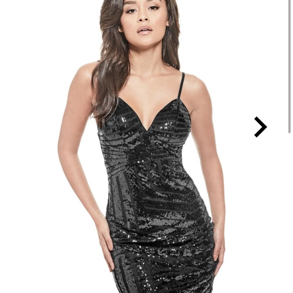 🖤 GUESS SEQUIN DRESS🖤